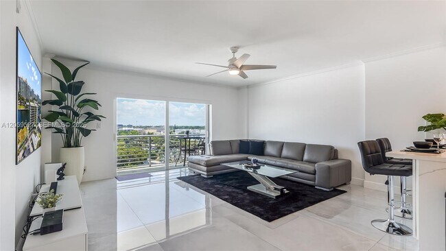 Foto del edificio - 2900 NE 30th St