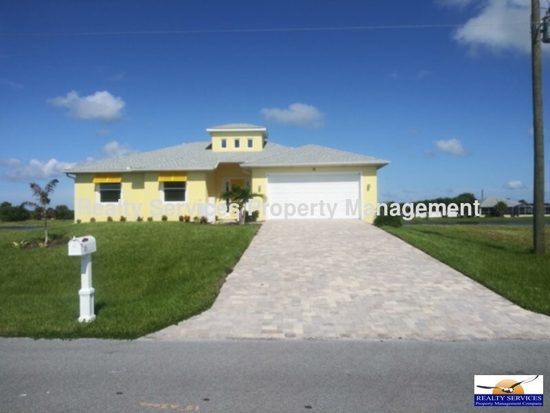 15 Blue Hen Dr, Placida, FL 33946 House for Rent in Placida, FL