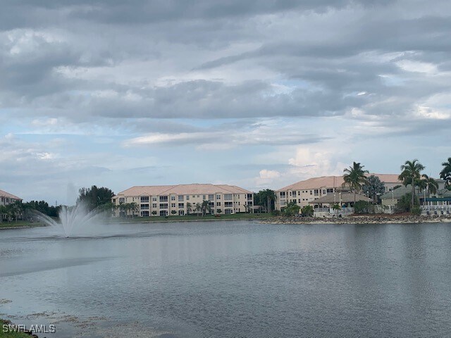 Foto del edificio - 17020 Willowcrest Way