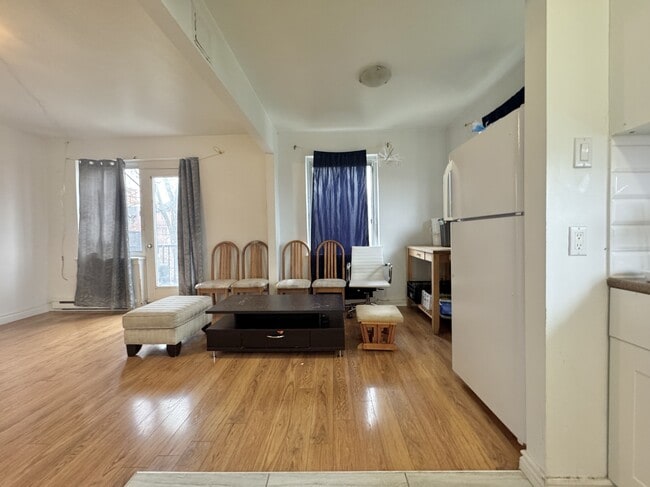 Photo du bâtiment - 349 Bd Graham