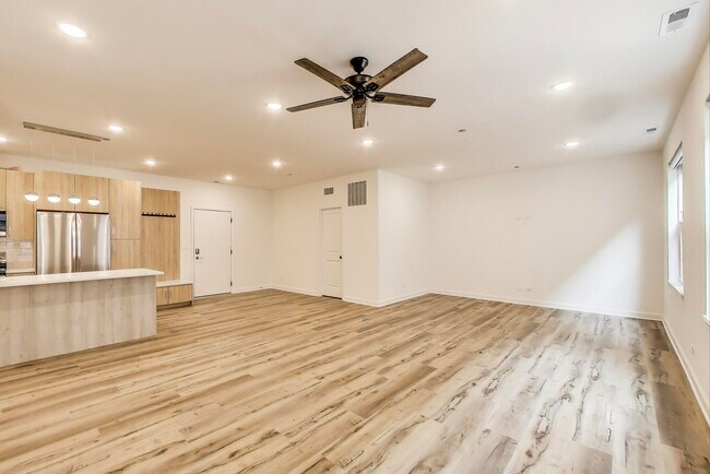 Foto del edificio - 5126 S Kenwood Ave