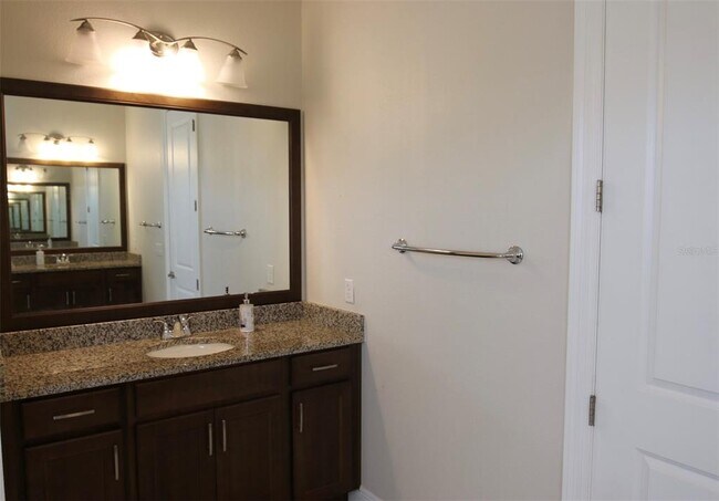 Building Photo - 15721 Shorebird Ln