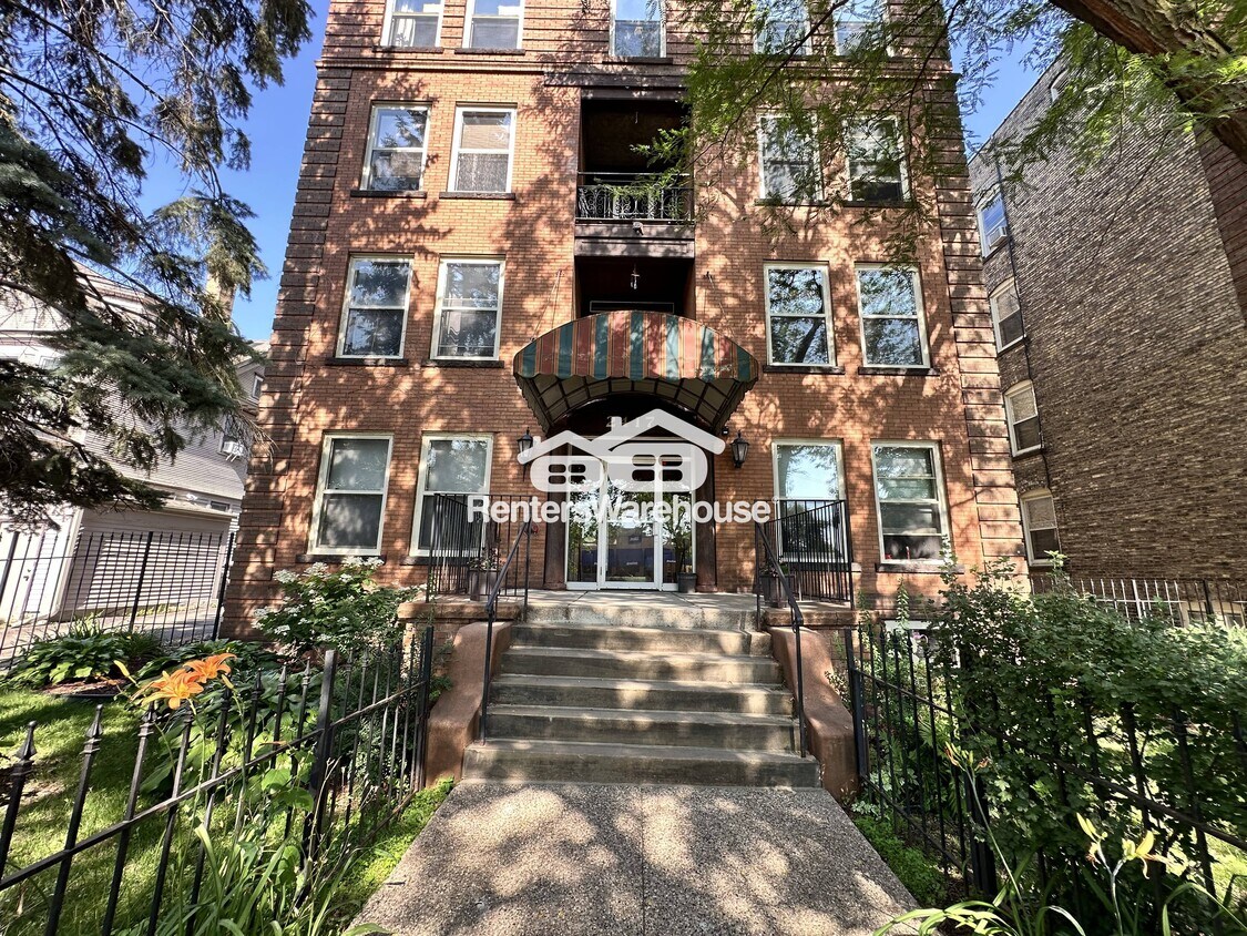 Primary Photo - 2417 Emerson Ave S