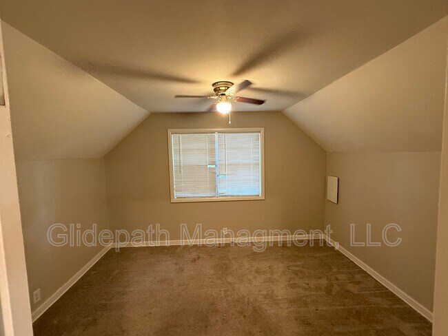 Foto del edificio - 1501 Broadmoor Rd
