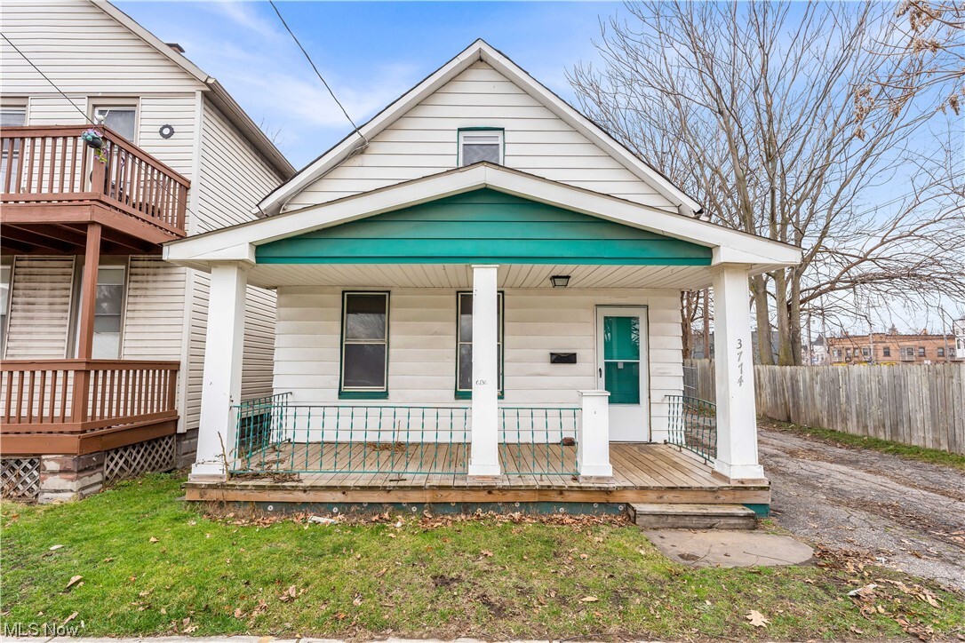 Primary Photo - 3774 E 55th St