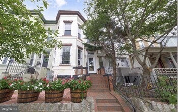 Building Photo - 3633 11th St NW