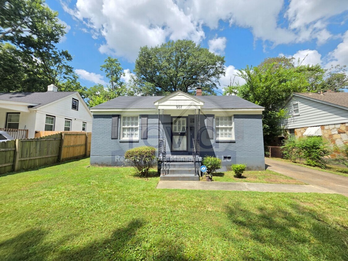 Foto principal - Beautiful 2 Bedroom Home!