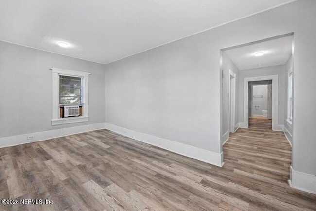 Building Photo - 1648 W 36th St