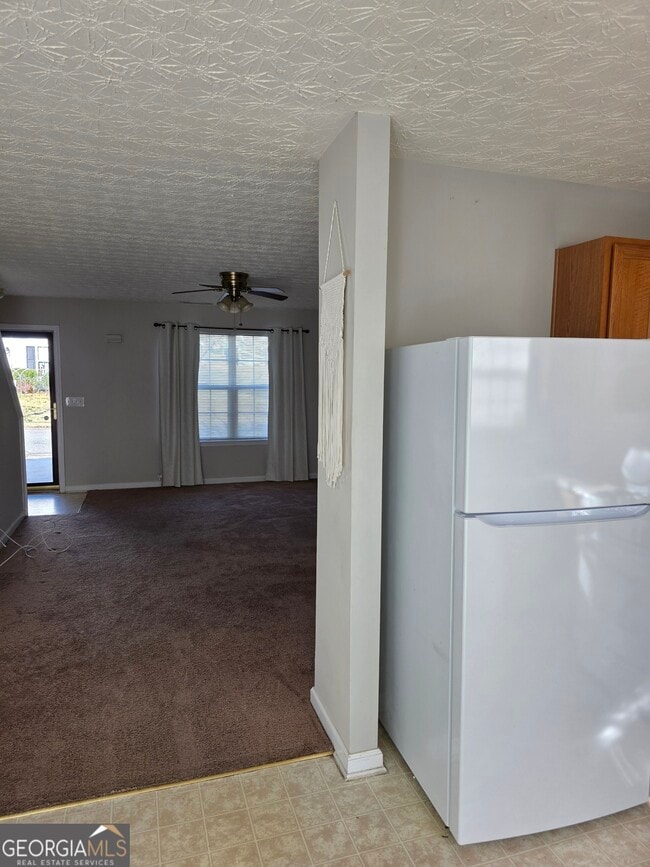 Building Photo - 387 Spring Walk Trce