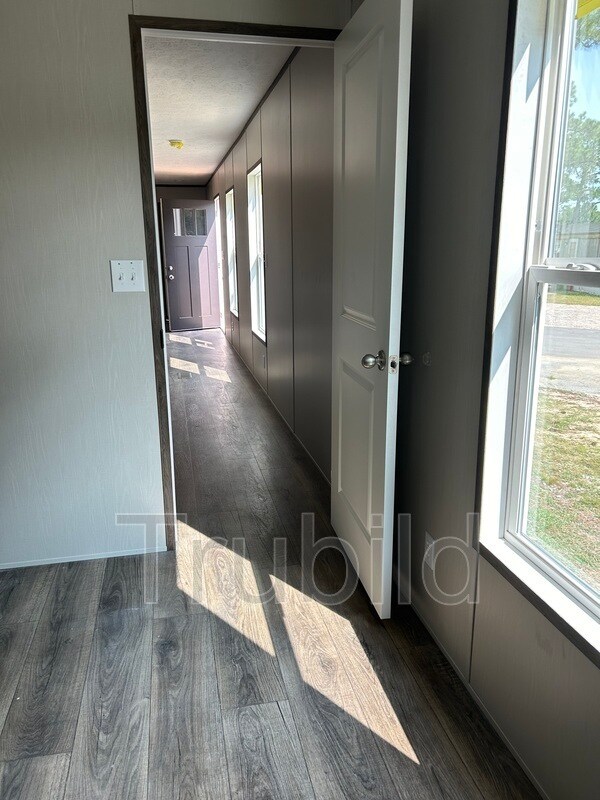 Foto del edificio - 16a Somerset Dr