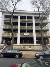 Building Photo - 320 Taylor Ave