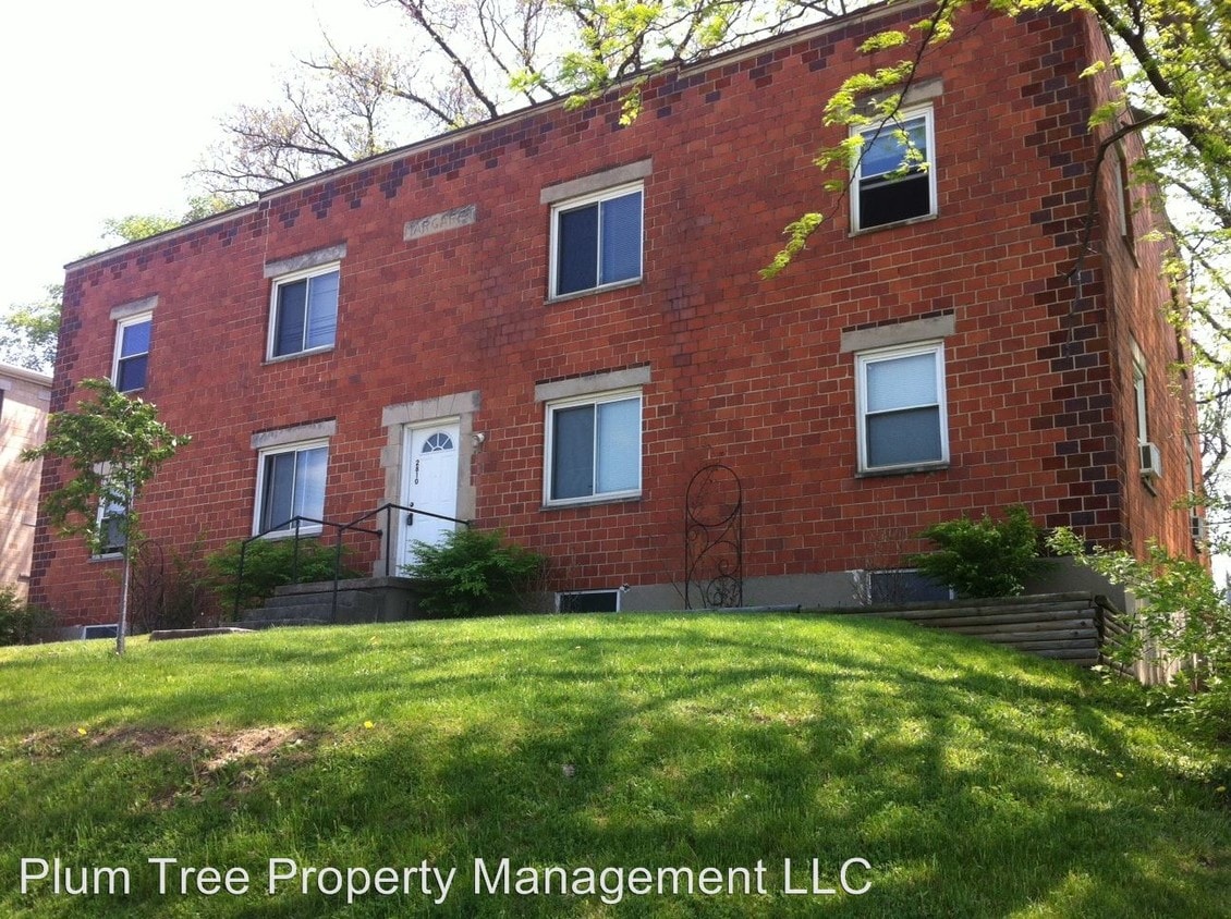 2810 S Dixie Dr, Kettering, OH 45409 Condo for Rent in Kettering, OH