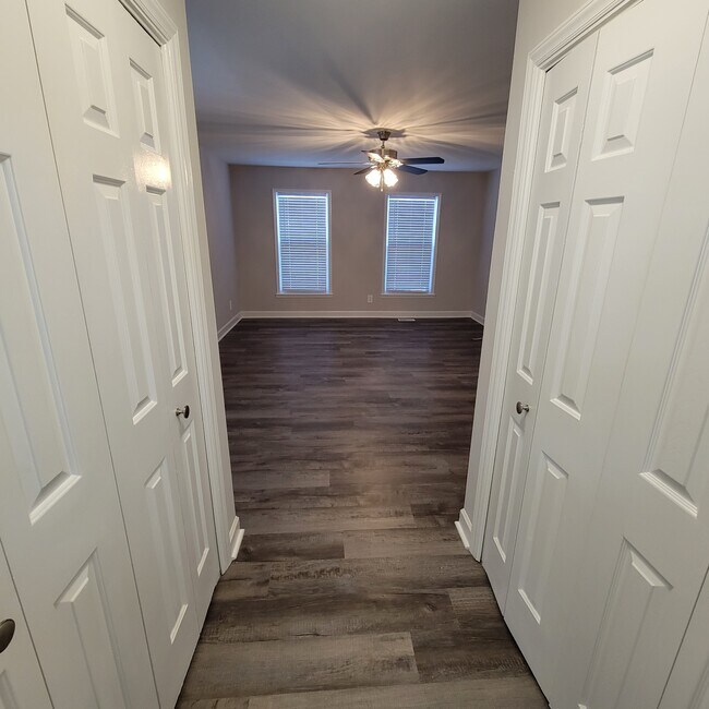 Building Photo - 2423 Caswell Ct
