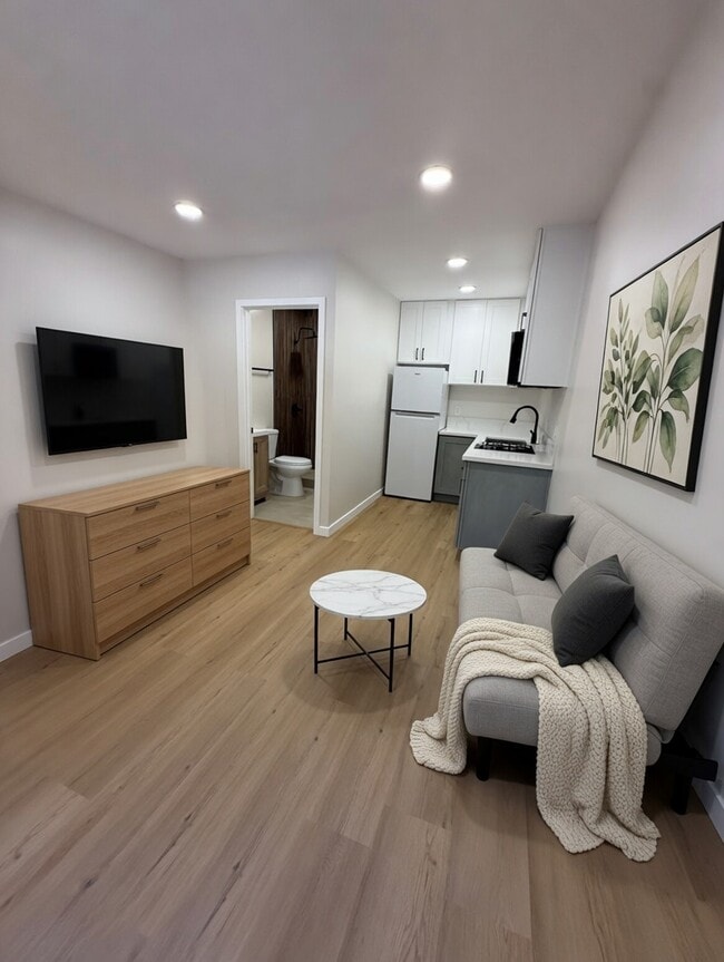 Foto del edificio - 272 Coralwood Ct