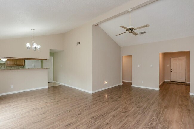 Foto del edificio - 2146 Greenbriar Colony Dr