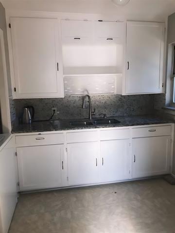 Building Photo - 3650 La Joya Dr