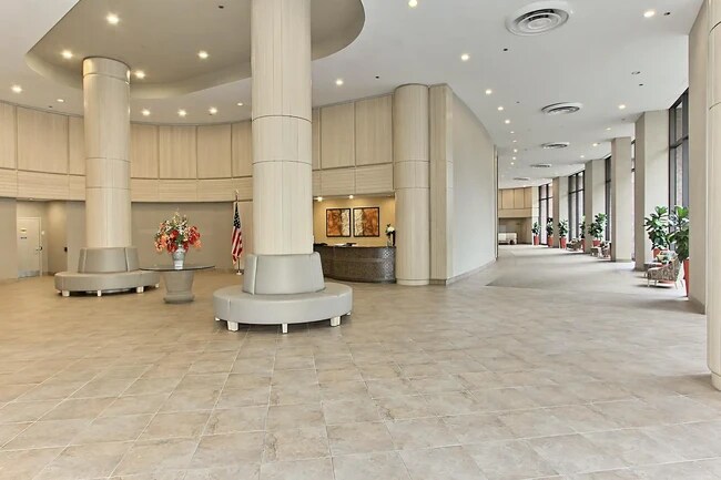 Building Photo - 1805 Crystal Dr
