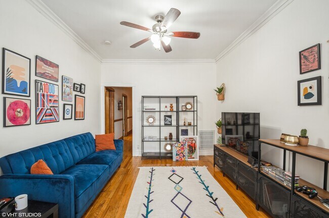 Foto del edificio - 2628 N Ridgeway Ave