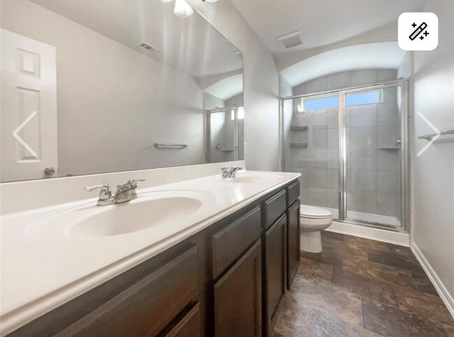 Foto del edificio - 4514 Valley Rill Rd