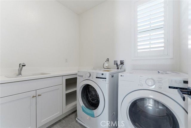 Building Photo - 137 Halo