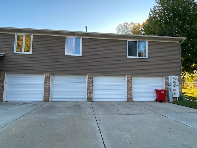 Upper level unit - 31754 Breezeway