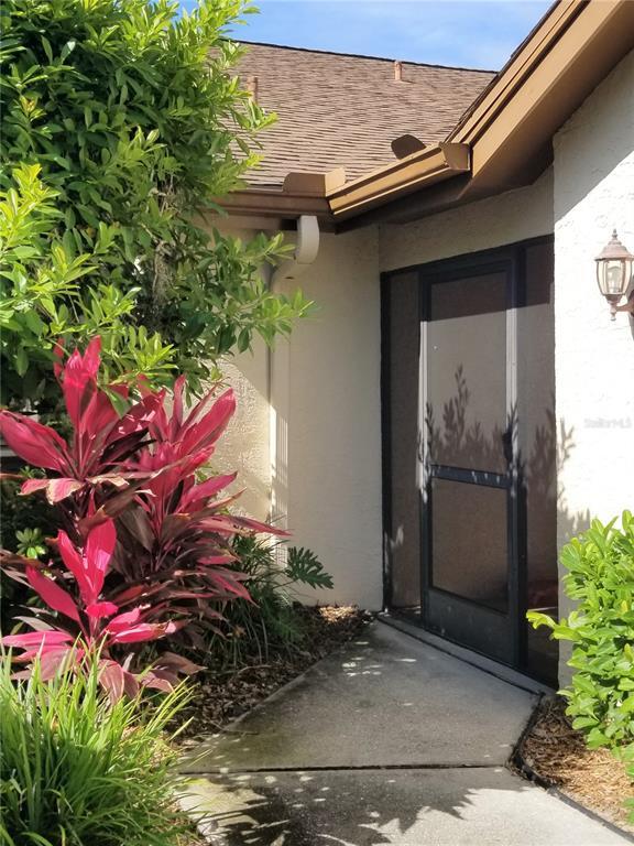 Foto del edificio - 5906 Doral Dr