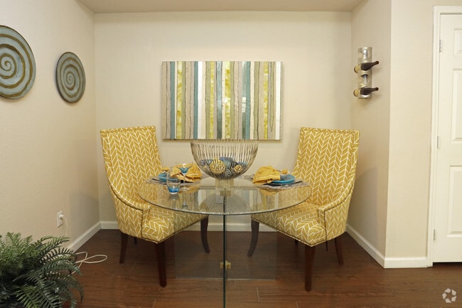 Pine Bluffs Apartments Colorado Springs Co Apartments Com