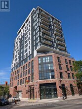 Building Photo - 206 King St W