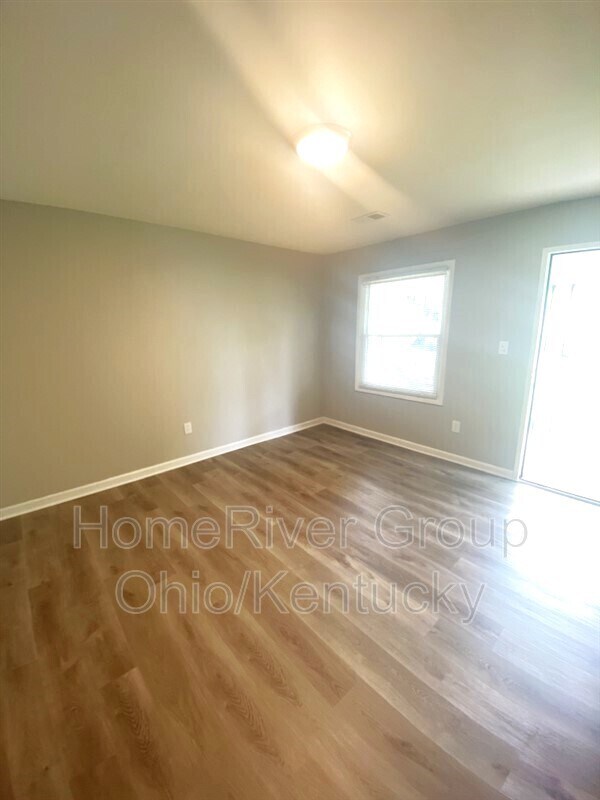 Building Photo - 10037 Marino Dr