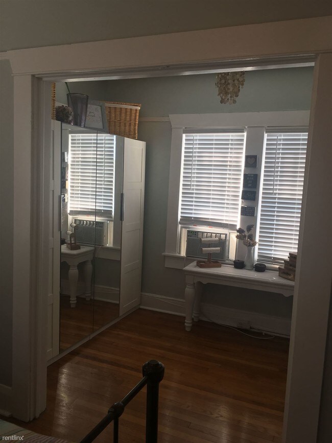 Foto del edificio - 1308 S De Soto Ave