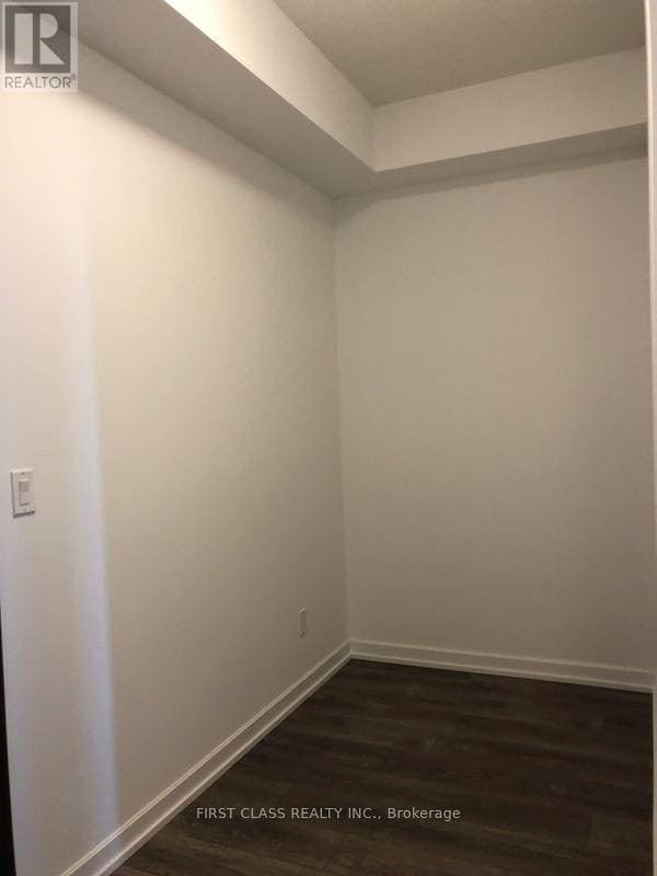 Building Photo - 56 Forest Manor Rd