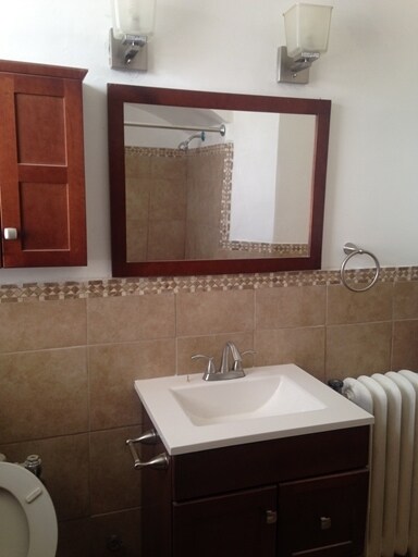 Foto del diseño de interior - 16805-16813 Baylis St