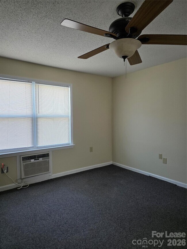 Foto del edificio - 702 Cotton St