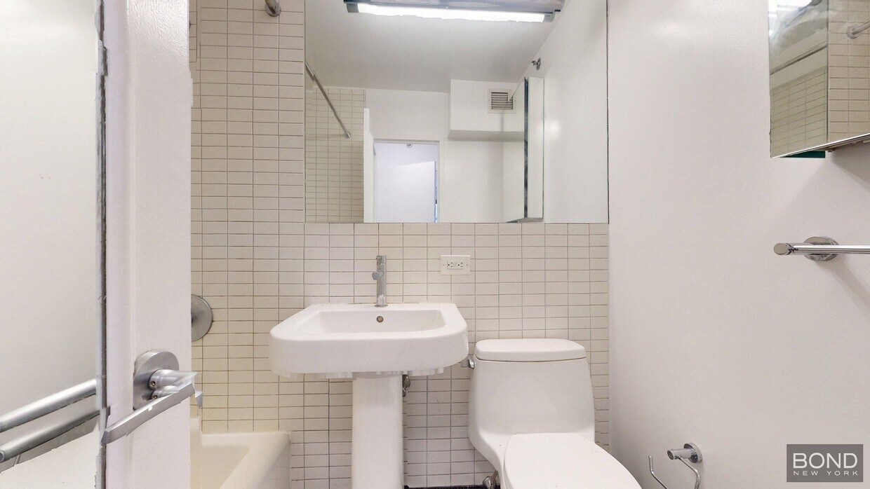 Foto del edificio - 222 E 39th St