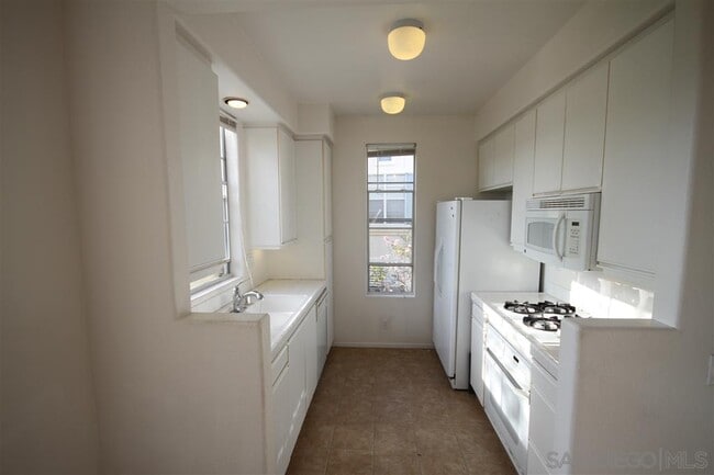 Building Photo - 12557 Ruette Alliante