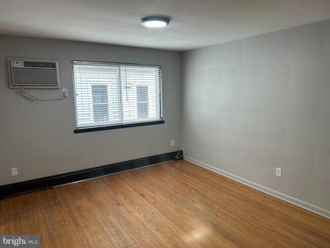 Foto del edificio - 517 Morgan Ave