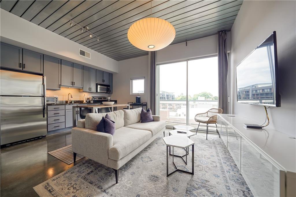 Primary Photo - 620 Glen Iris Dr NE