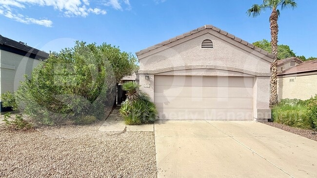 Building Photo - 3237 E Maldonado Dr