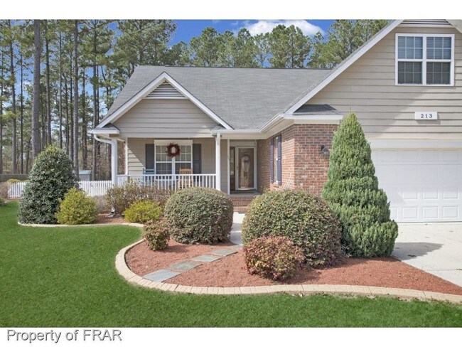 Foto del edificio - 213 Stone Cross