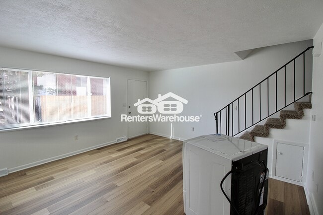 Building Photo - 85 S 18th Ave