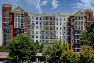 Building Photo - 3820 Roswell Rd NE