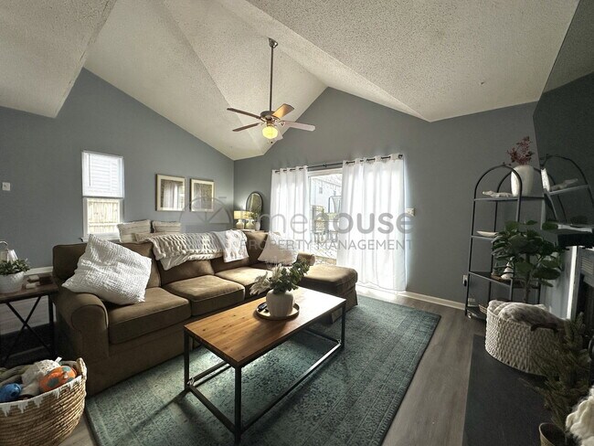 Foto del edificio - 828 23rd St