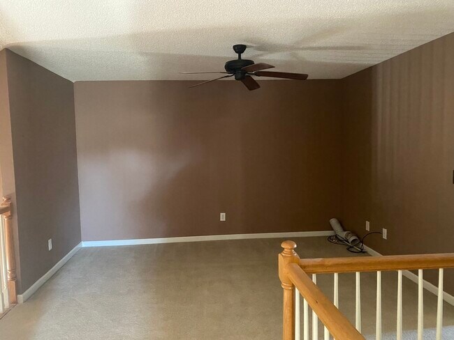 Foto del edificio - 104 Alexandria Blvd