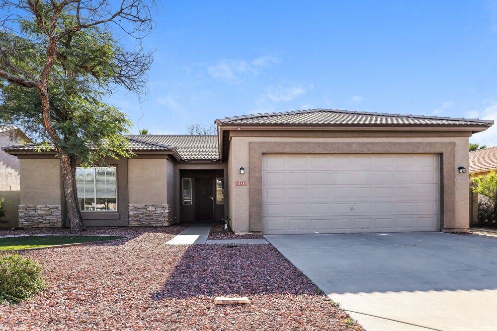 Foto principal - 13587 W Tara Ln