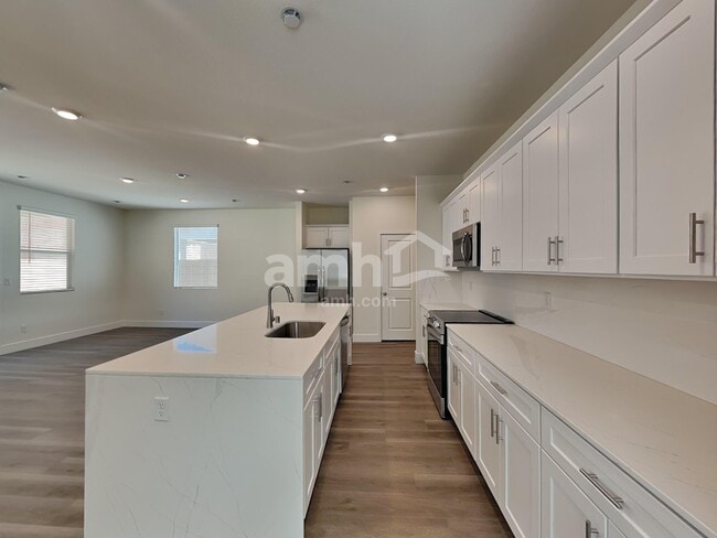 Foto del edificio - 10367 Bee Balm St