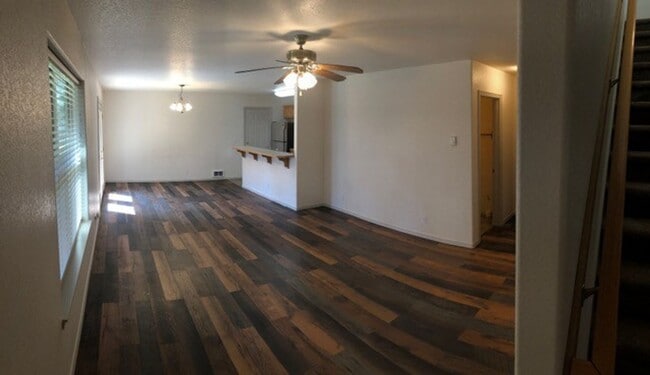 Building Photo - Live in Town-Sisters Oregon