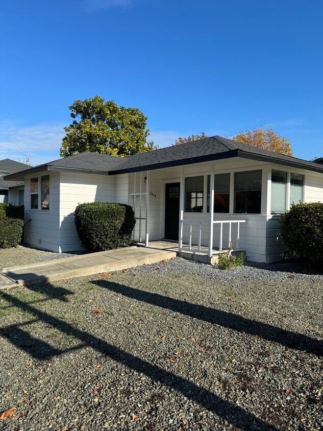 194 Sotoyome St, Santa Rosa, CA 95405 - 194 Sotoyome St Santa Rosa, CA  95405 | Apartments.com