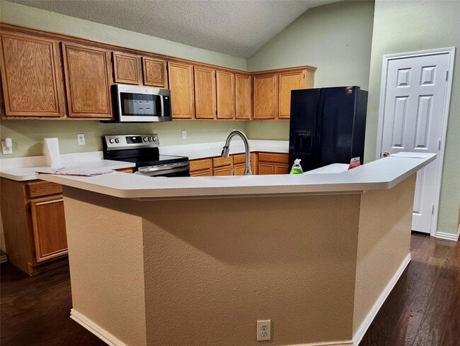 Building Photo - 1505 Fairfield Ct