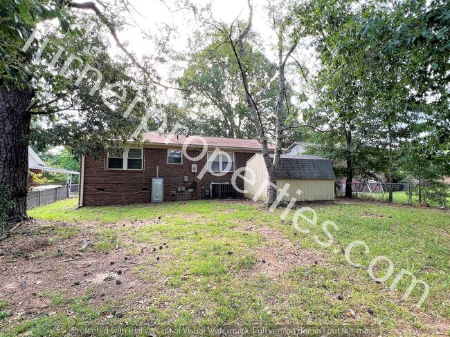 Building Photo - 332 Tomentosa Dr, Columbia, SC 29209