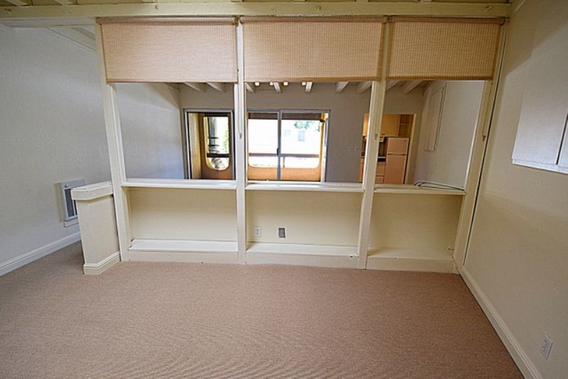 Primary Photo - 21 Bolinas Rd